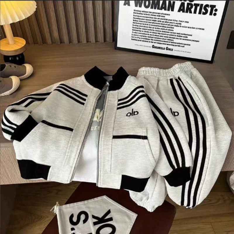 男童套装春秋装2025新款儿童时髦休闲运动套装秋季帅气两件套潮服